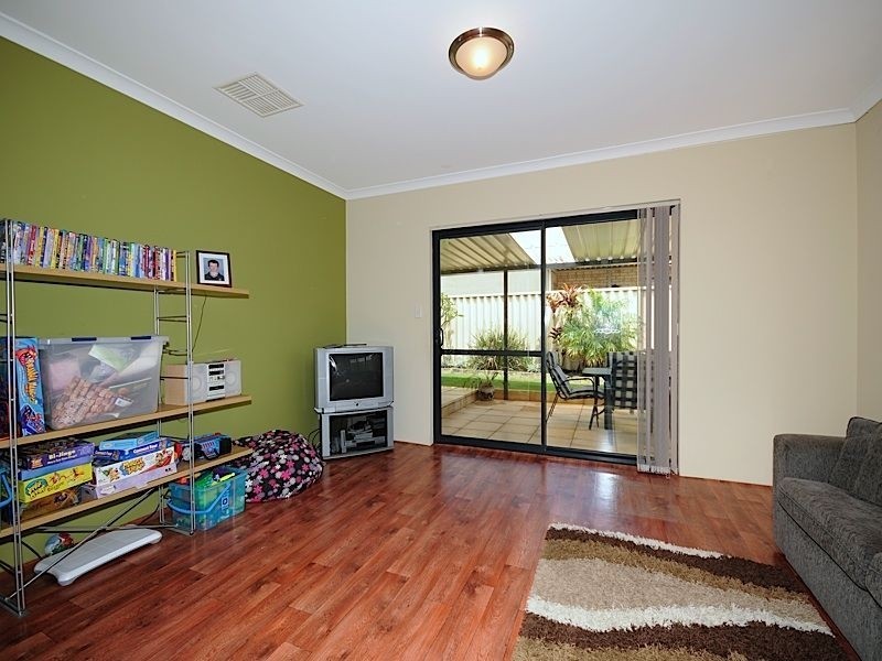 67 Coulthard Crescent, Canning Vale WA 6155