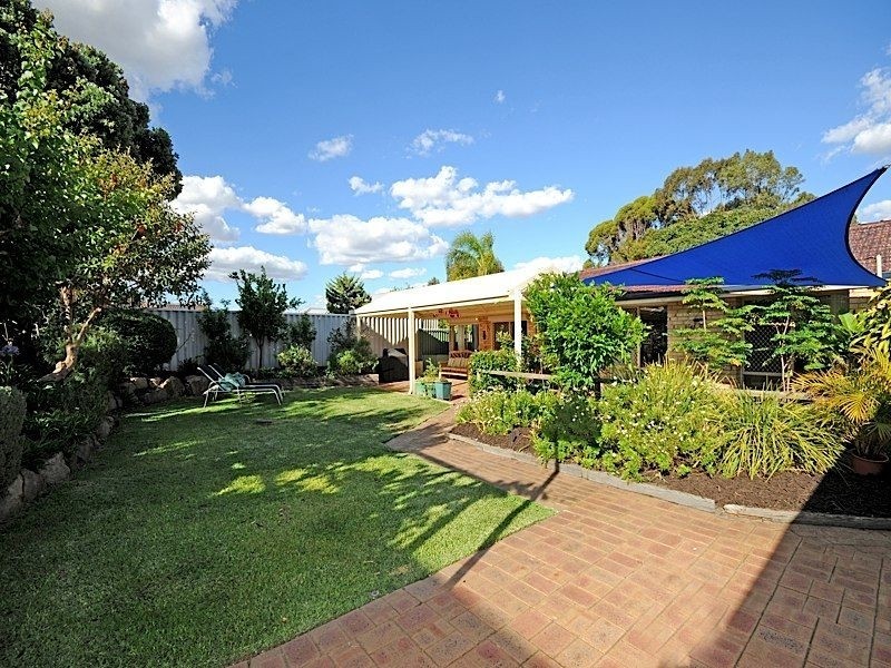 3 Brandwood Gardens, Leeming WA 6149