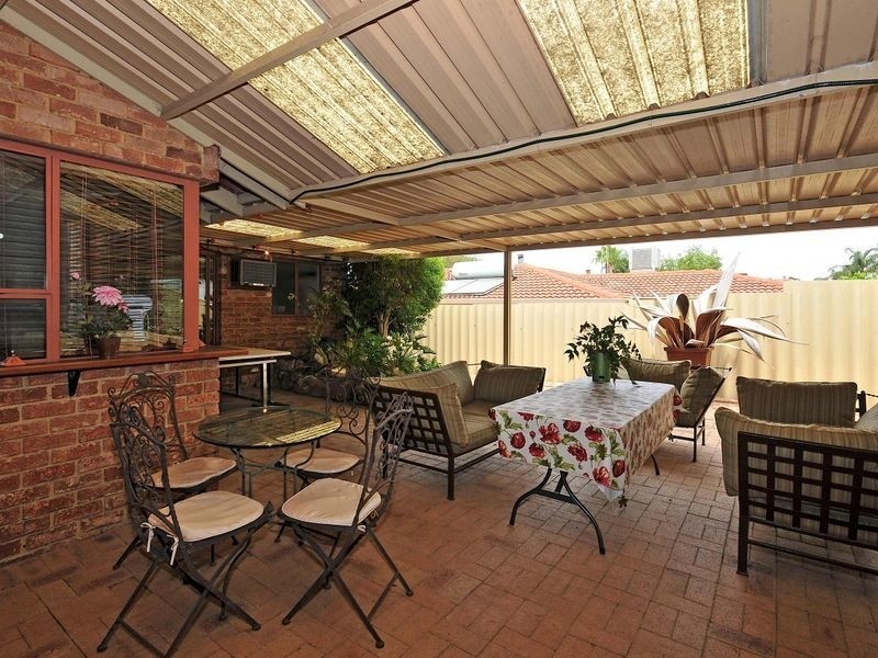 128 Beasley Road, Leeming WA 6149