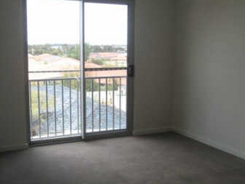 40/6 Ibera Way, Success WA 6164