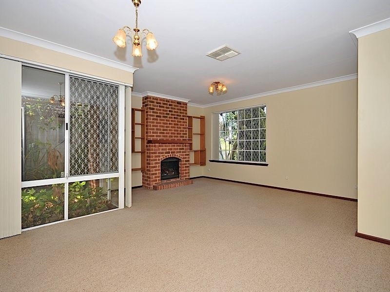 36 McGuiness Drive, Leeming WA 6149