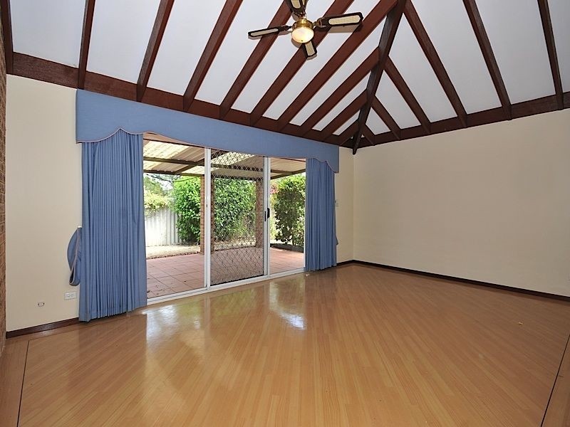 36 McGuiness Drive, Leeming WA 6149