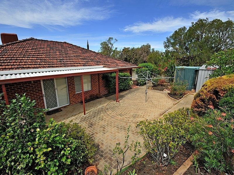 36 McGuiness Drive, Leeming WA 6149