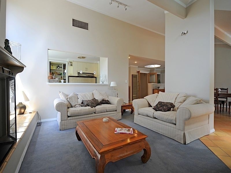 3 Rowley Place, Bull Creek WA 6149