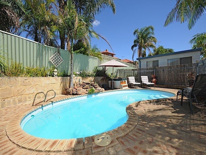 33 Darian Drive, Willetton WA 6155