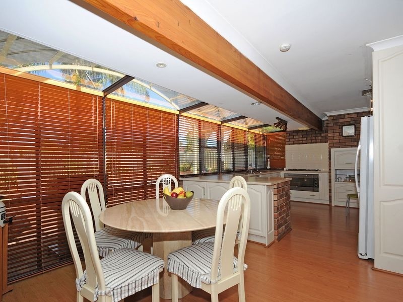 19 Envall Way, Leeming WA 6149