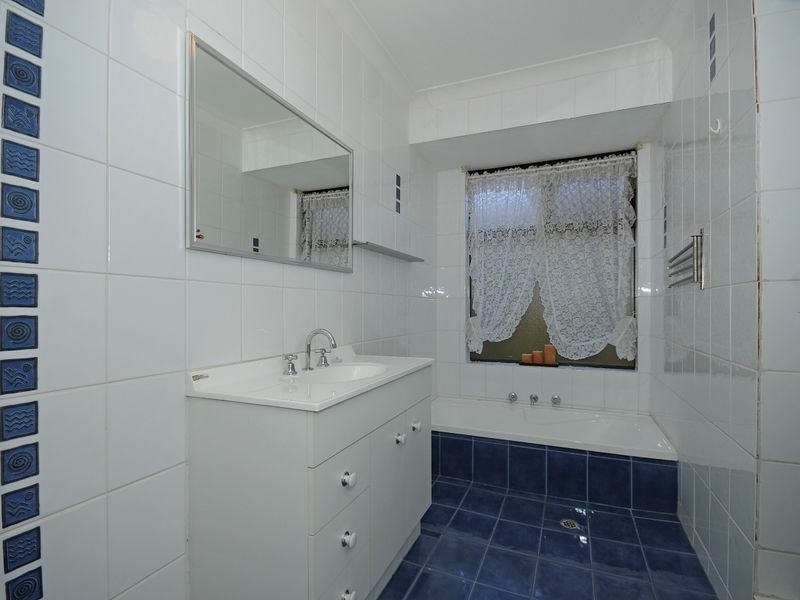 19 Envall Way, Leeming WA 6149