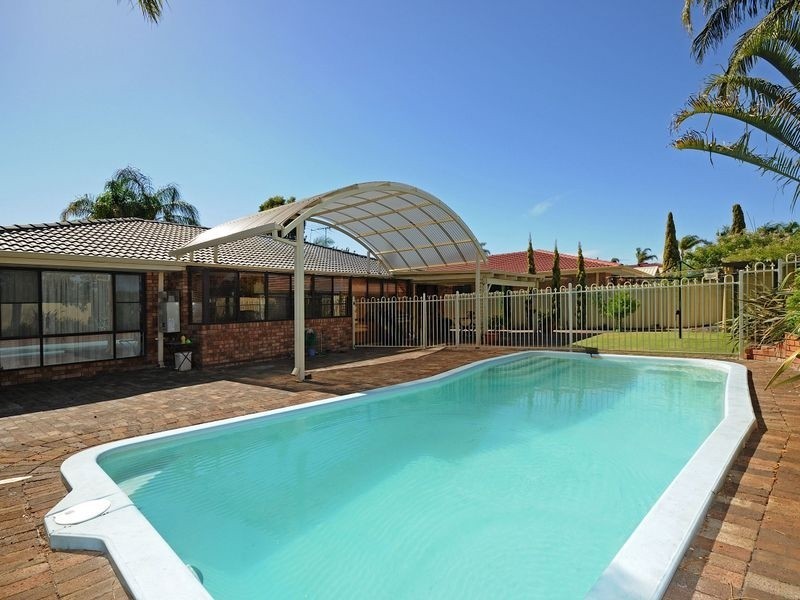 19 Envall Way, Leeming WA 6149