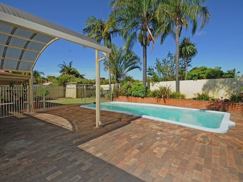 19 Envall Way, Leeming WA 6149