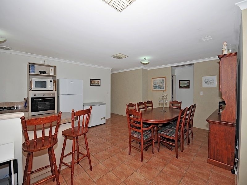 11 Conigrave Place, Canning Vale WA 6155