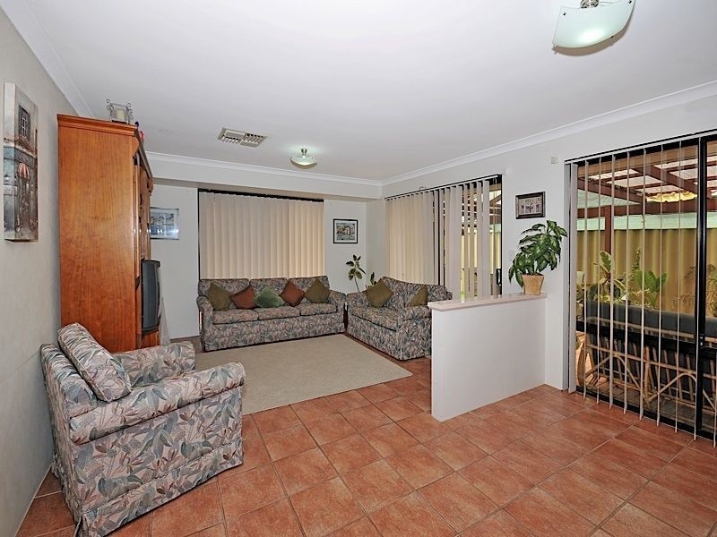 11 Conigrave Place, Canning Vale WA 6155