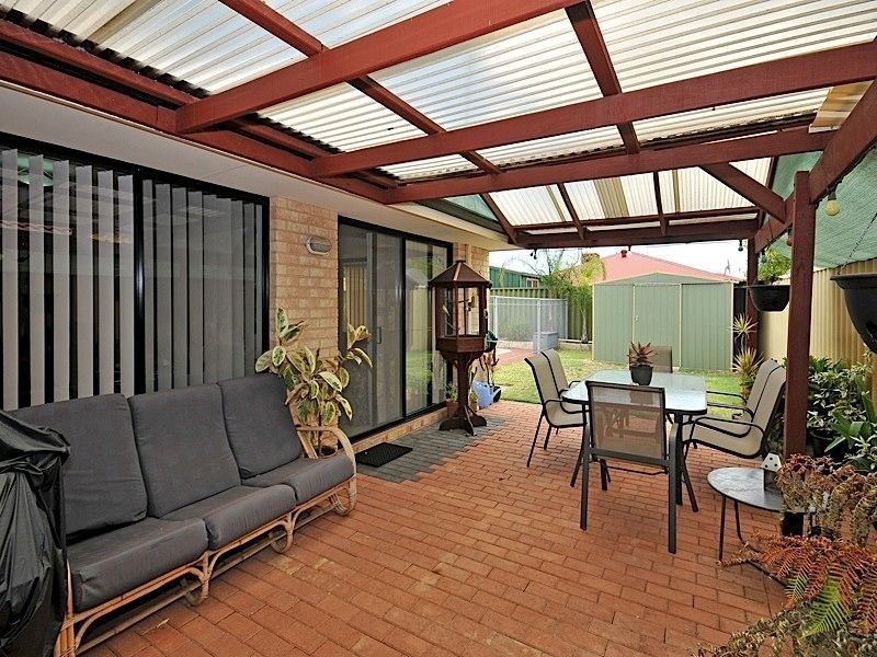 11 Conigrave Place, Canning Vale WA 6155