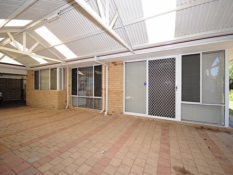 5 Consulate Court, Thornlie WA 6108