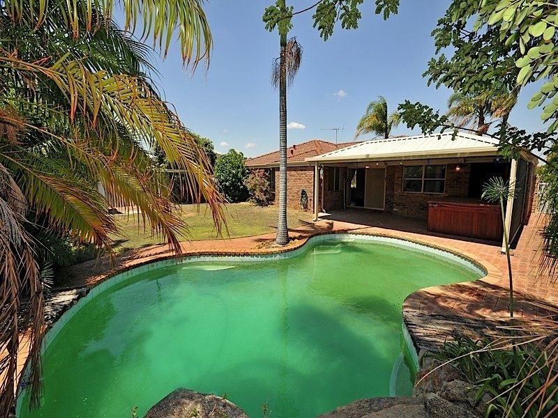 90 Aulberry Parade, Leeming WA 6149