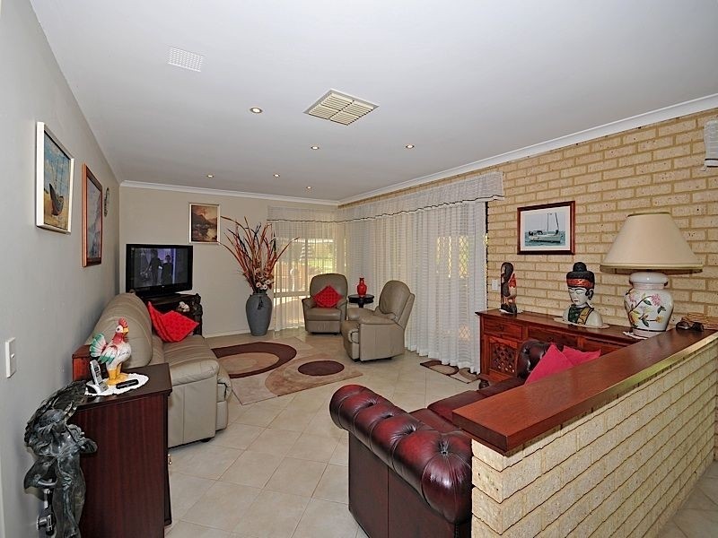 41 Sylvan Crescent, Leeming WA 6149