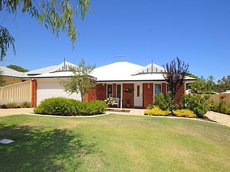 52a Hammad Street, Palmyra WA 6157