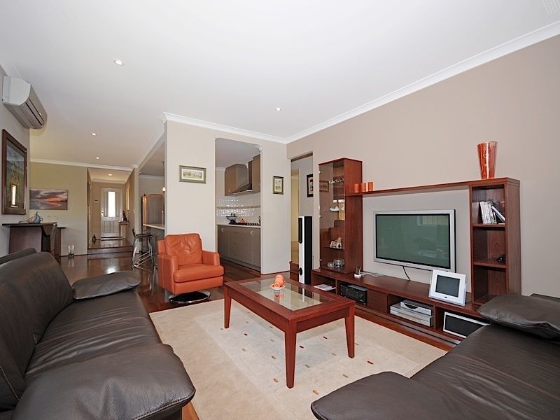 52a Hammad Street, Palmyra WA 6157