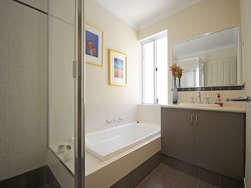 52a Hammad Street, Palmyra WA 6157