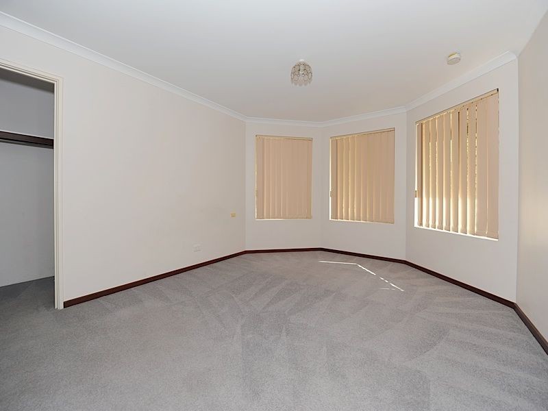 43 Waratah boulevarde, Canning Vale WA 6155