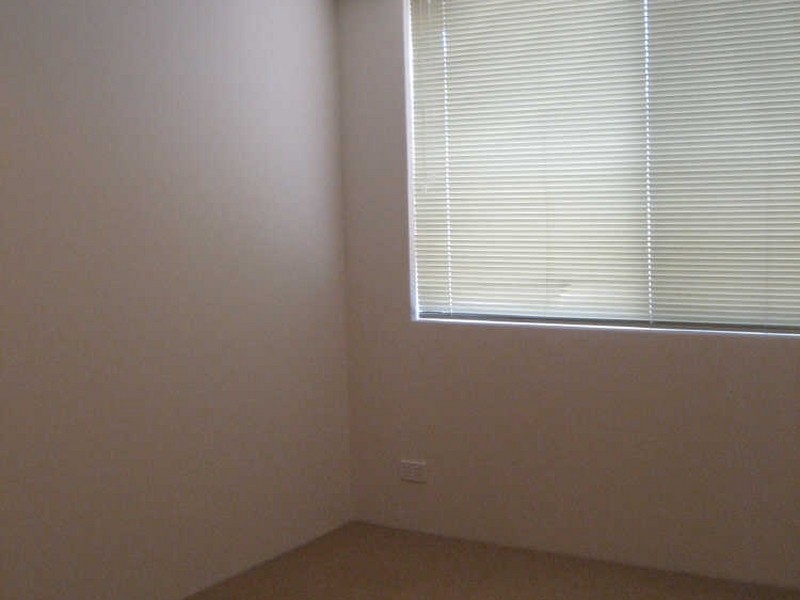 6 Kakadu Rest, Bertram WA 6167