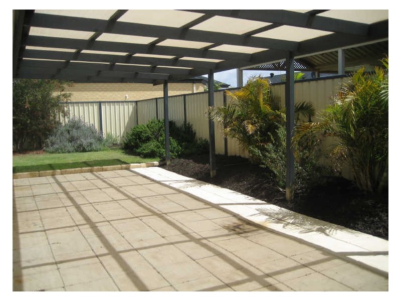 6 Kakadu Rest, Bertram WA 6167