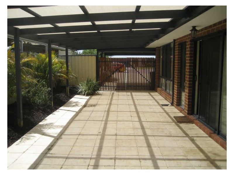 6 Kakadu Rest, Bertram WA 6167