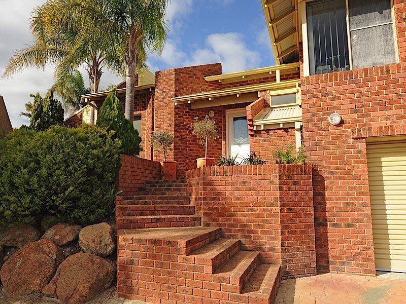 11 Apex Close, Leeming WA 6149