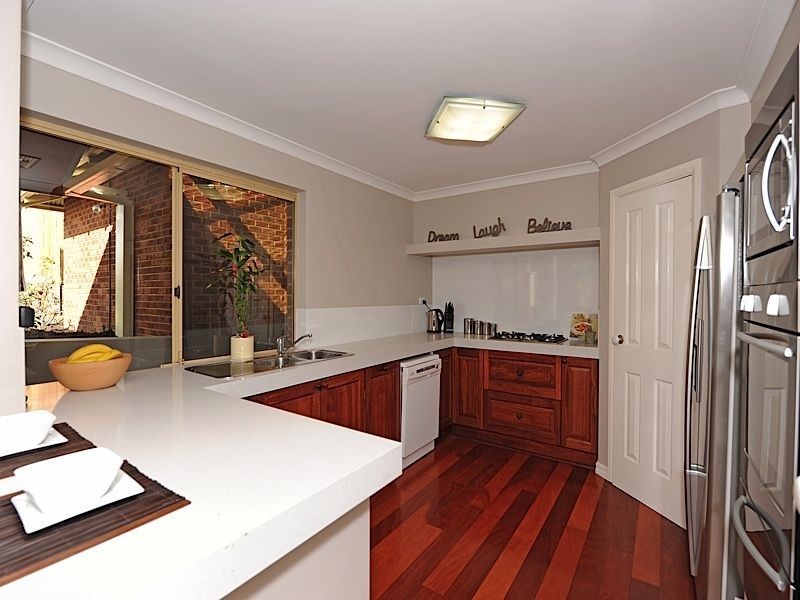 11 Apex Close, Leeming WA 6149