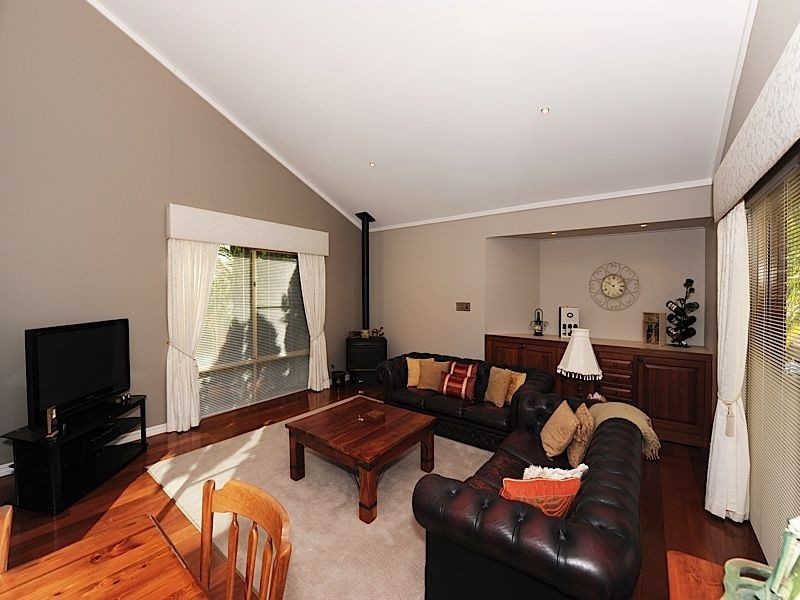 11 Apex Close, Leeming WA 6149