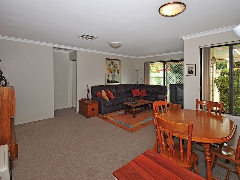 3 Howlett Place, Leeming WA 6149