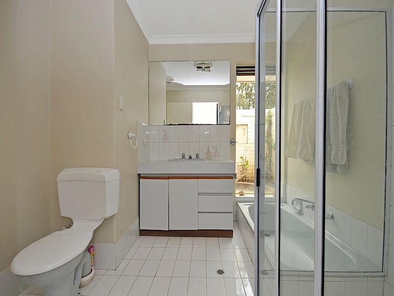 3 Howlett Place, Leeming WA 6149