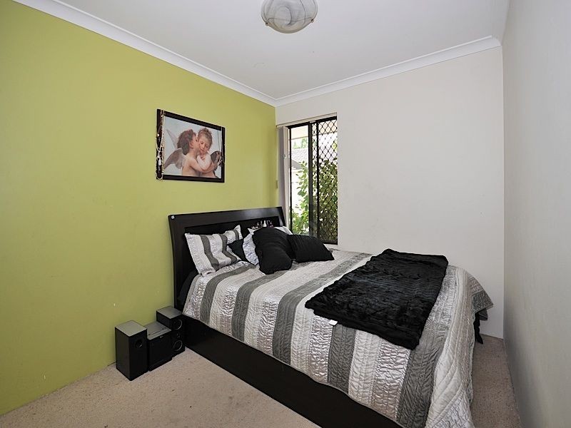 3 Howlett Place, Leeming WA 6149