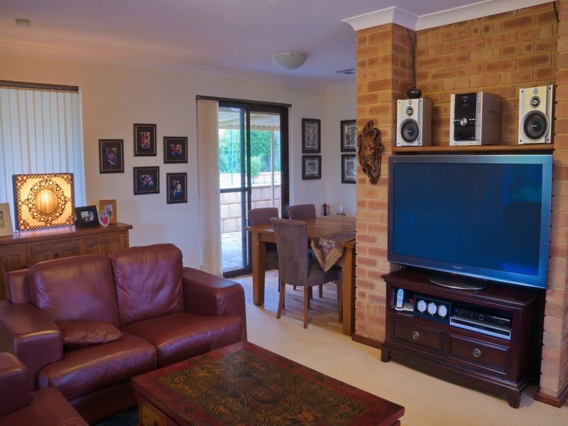 3/10 Fox Court, Leeming WA 6149