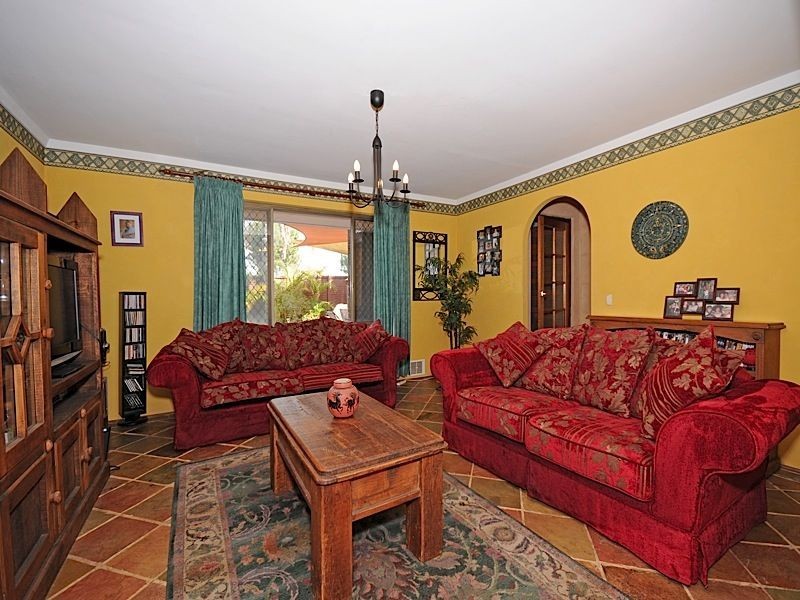 1 Gracechurch Crescent, Leeming WA 6149