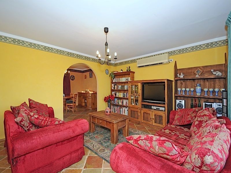 1 Gracechurch Crescent, Leeming WA 6149