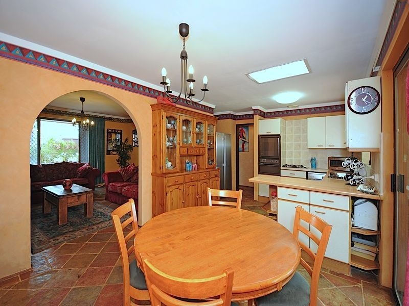 1 Gracechurch Crescent, Leeming WA 6149