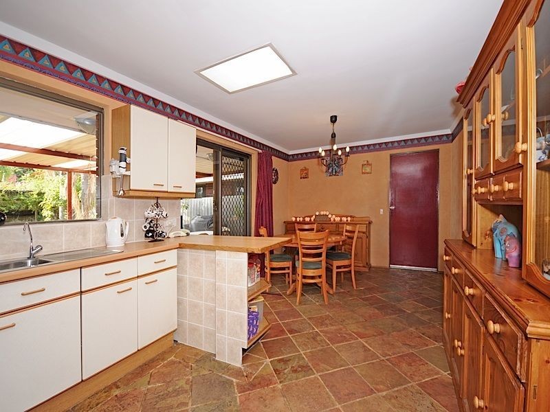 1 Gracechurch Crescent, Leeming WA 6149