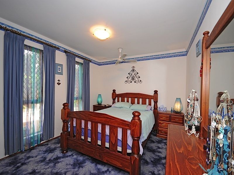 1 Gracechurch Crescent, Leeming WA 6149