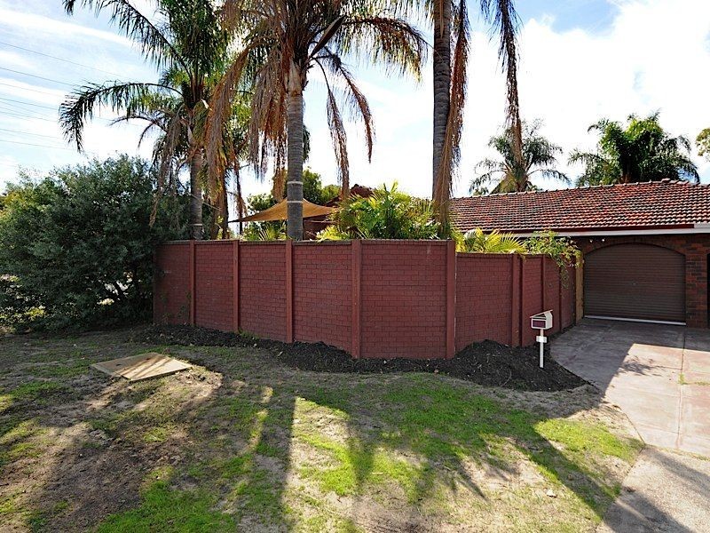 1 Gracechurch Crescent, Leeming WA 6149