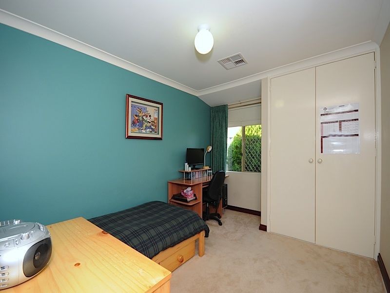 11 Burnby Cross, Leeming WA 6149