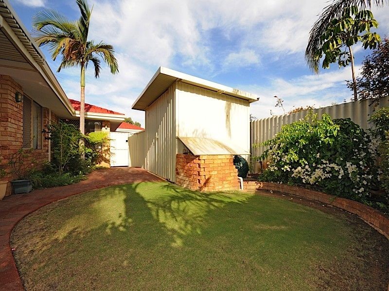 11 Burnby Cross, Leeming WA 6149