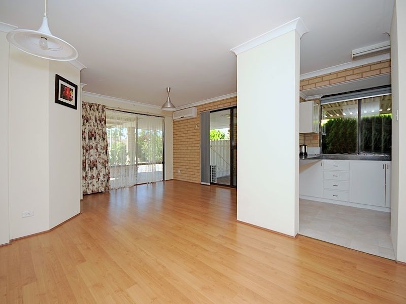 10 Lessar Place, Parkwood WA 6147