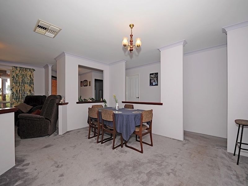 68 Calley Drive, Leeming WA 6149