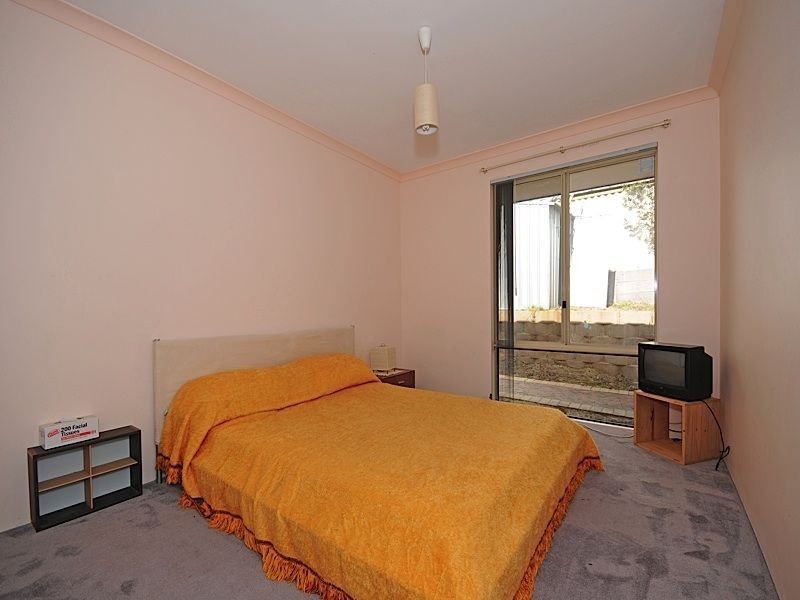 68 Calley Drive, Leeming WA 6149
