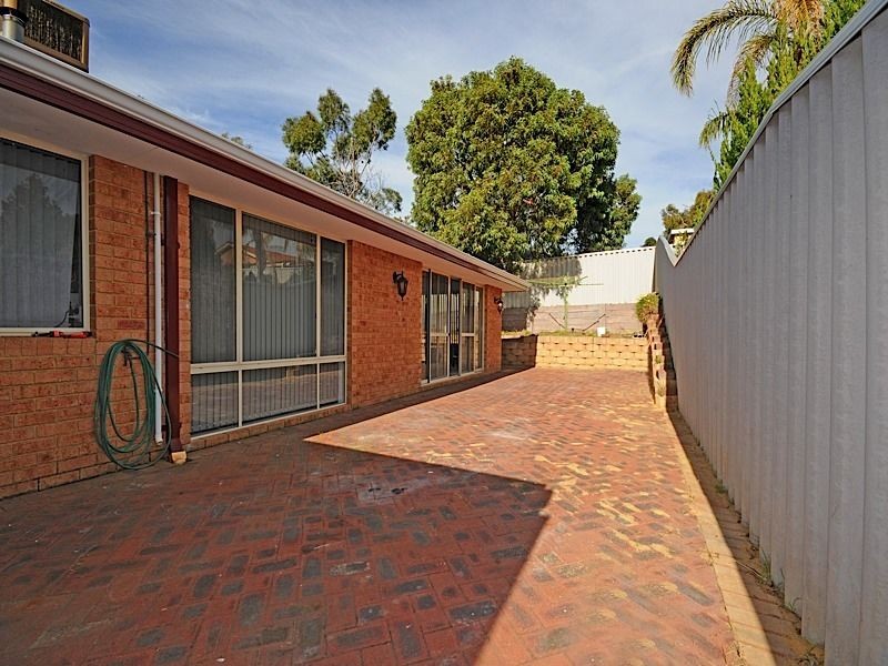 68 Calley Drive, Leeming WA 6149