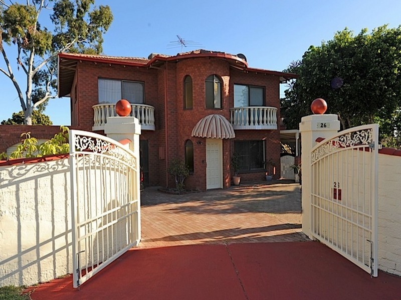 26 Lombard Street, Leeming WA 6149