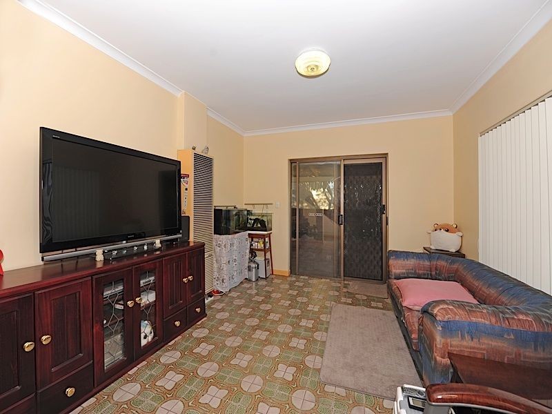 26 Lombard Street, Leeming WA 6149