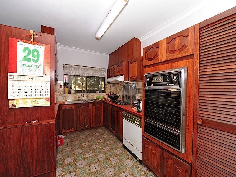 26 Lombard Street, Leeming WA 6149