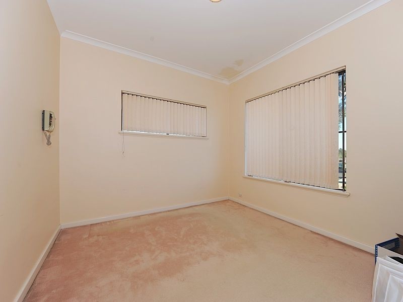 26 Lombard Street, Leeming WA 6149