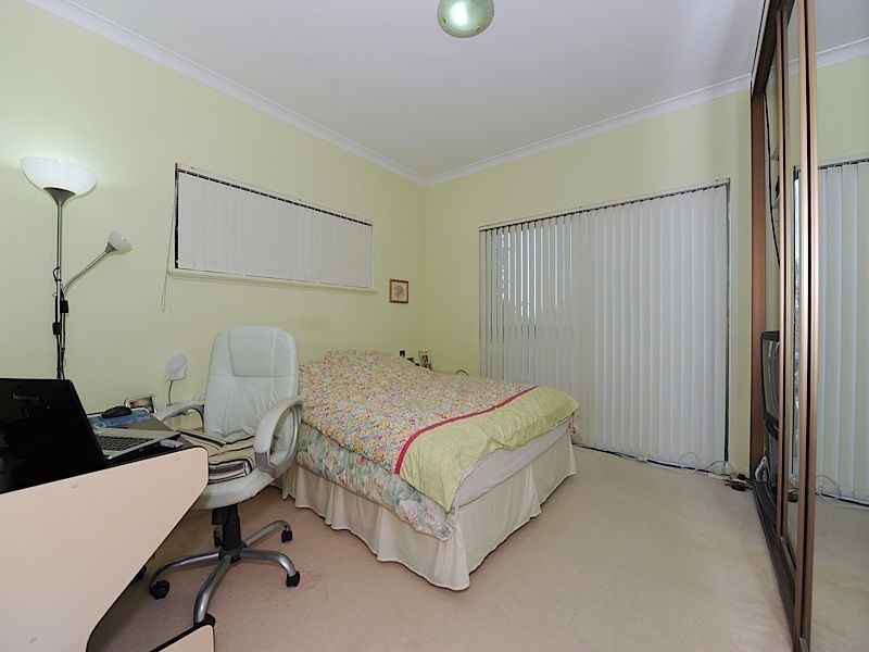 26 Lombard Street, Leeming WA 6149